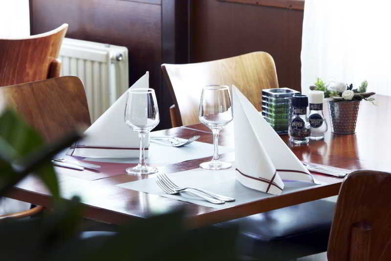 Campanile Hotel & Restaurant Arnhem - زيفينار المظهر الخارجي الصورة